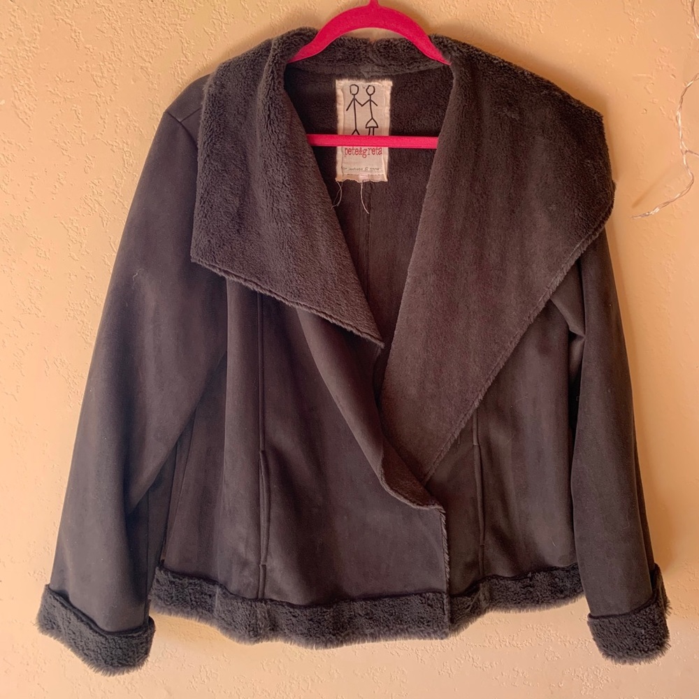Pete & Greta gray coat with faux fur